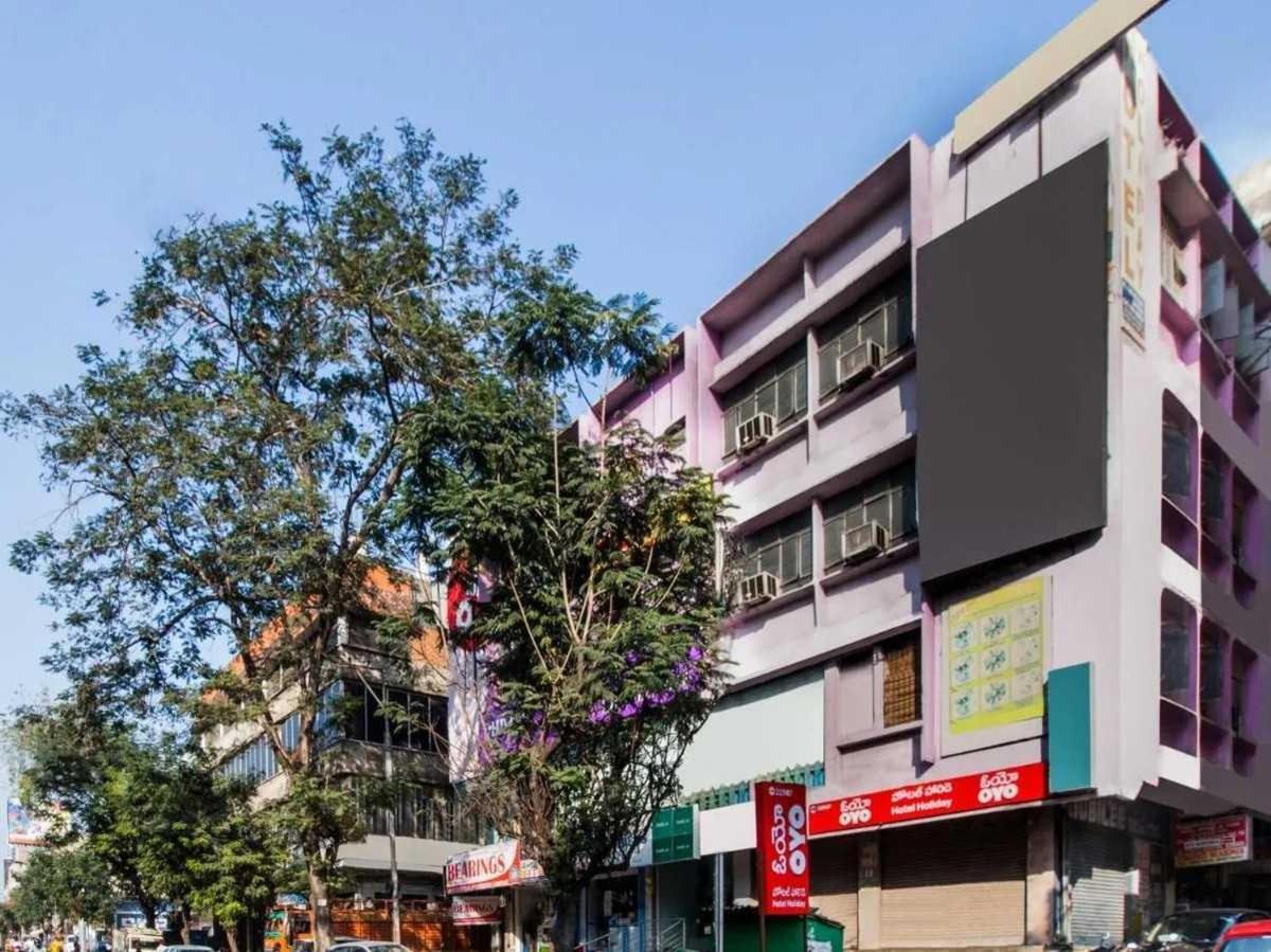Super Hotel O Holiday Rani Gunj Opp Punjab National Bank Secunderabad Bagian luar foto