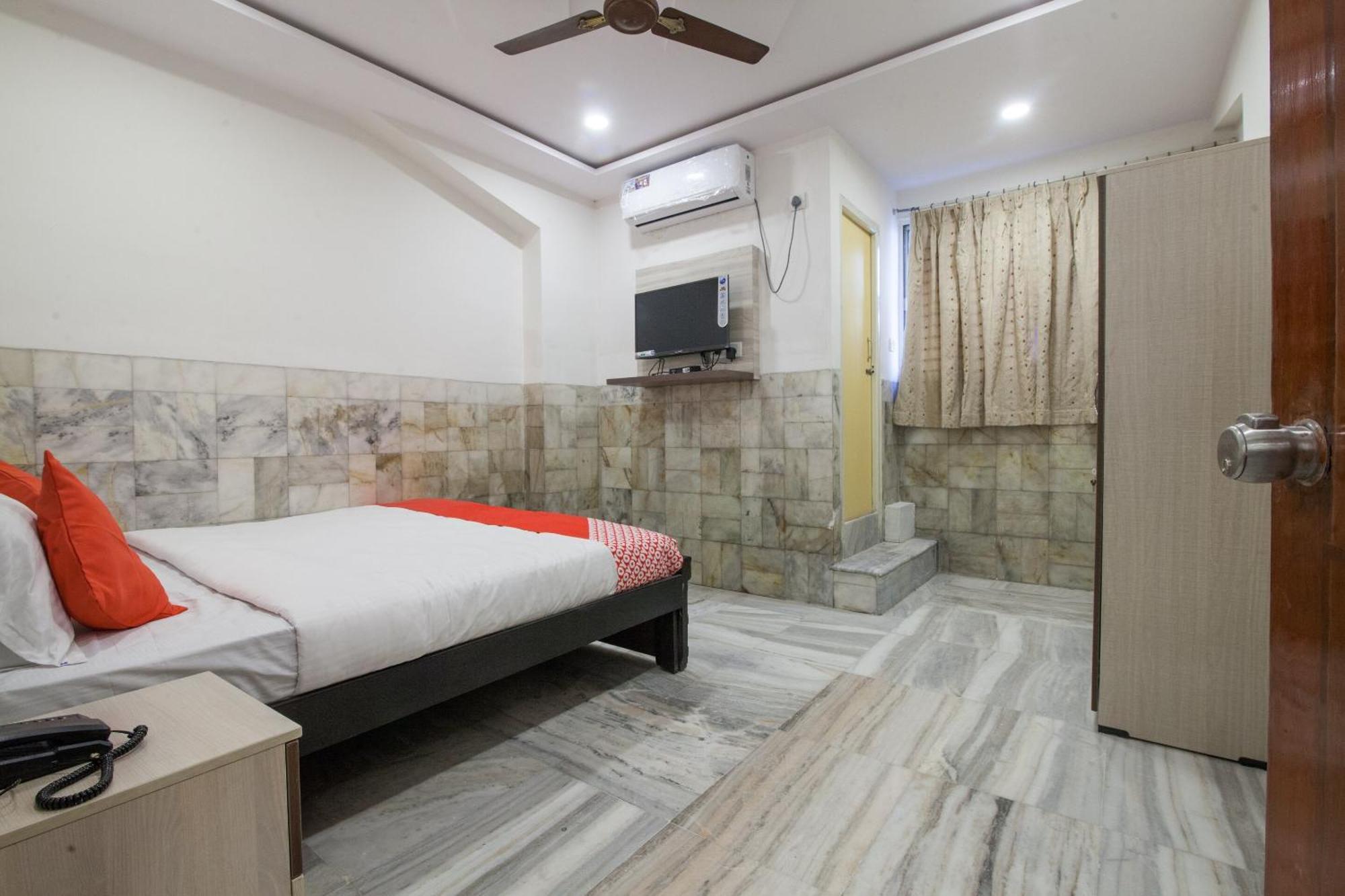 Super Hotel O Holiday Rani Gunj Opp Punjab National Bank Secunderabad Bagian luar foto