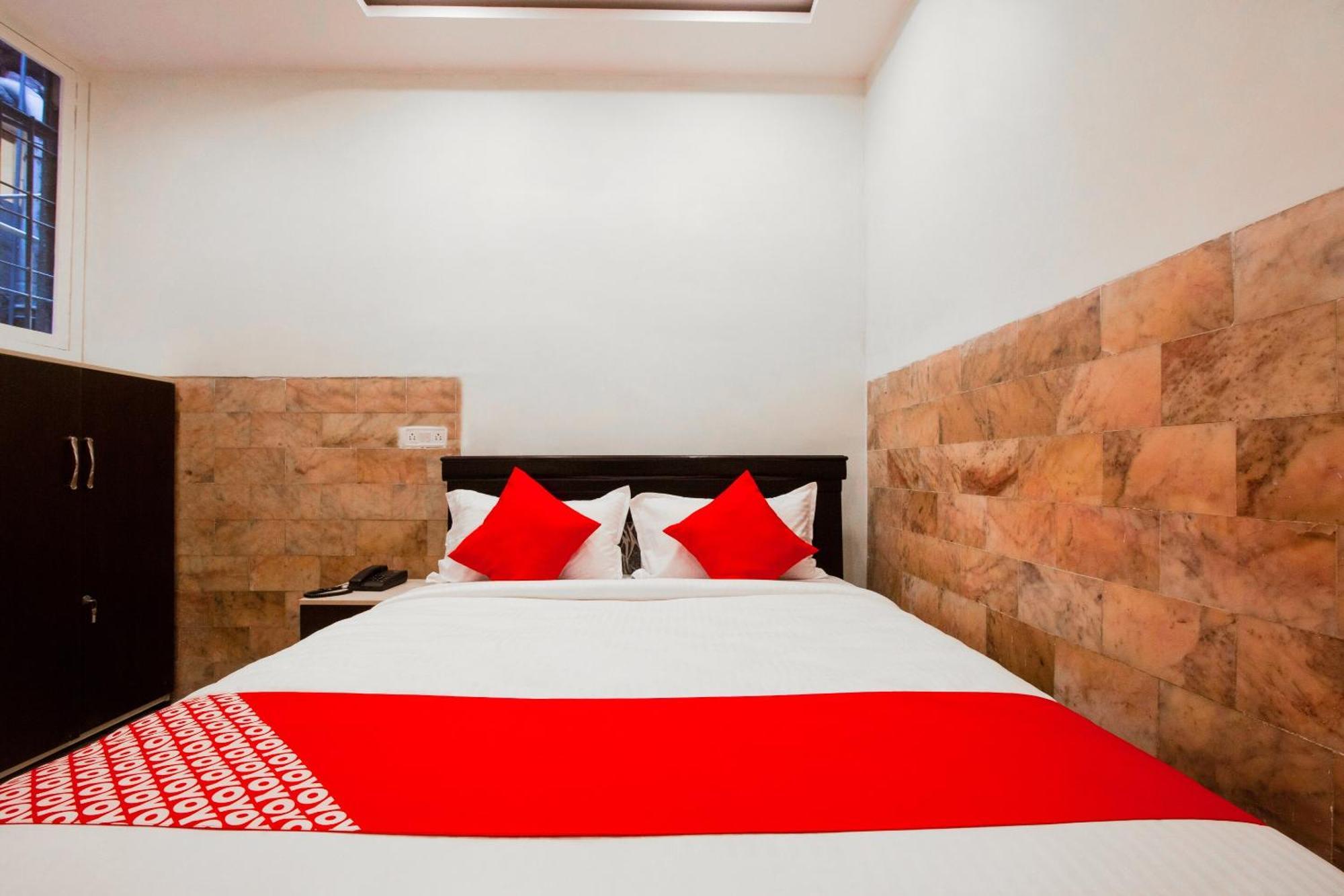 Super Hotel O Holiday Rani Gunj Opp Punjab National Bank Secunderabad Bagian luar foto