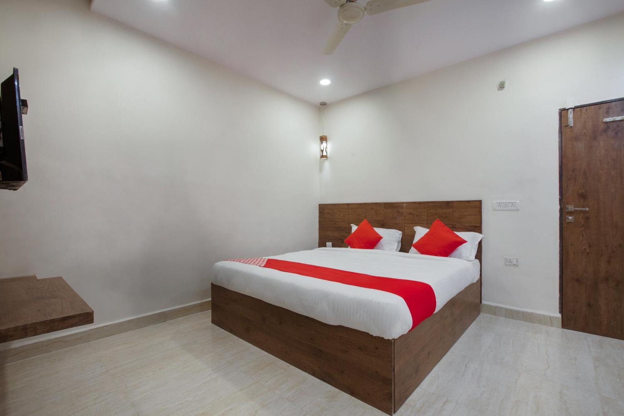 Super Hotel O Holiday Rani Gunj Opp Punjab National Bank Secunderabad Bagian luar foto